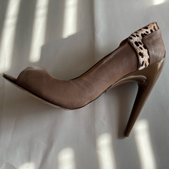 VTG Deadstock L.A.M.B Dora Brown Leather and Leopard Print Peep-Toe Heels Sz 9.5 - Picture 15 of 16
